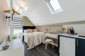 Elegant Studio - Perfect for Explorers
